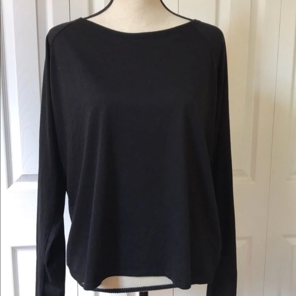 đź’‹SOLDđź’‹Fabletics long sleeve criss cross back - Picture 2 of 7